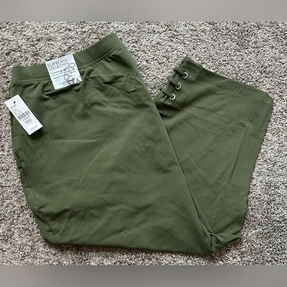 Catherines Pants - Catherine’s Suprema Collection Olive Green Capris NWT Size 1XWP 18/20WP